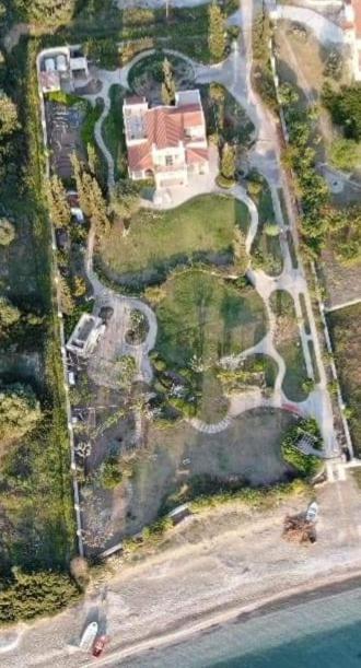 Oneiro Villa Vathirrevma Exterior photo